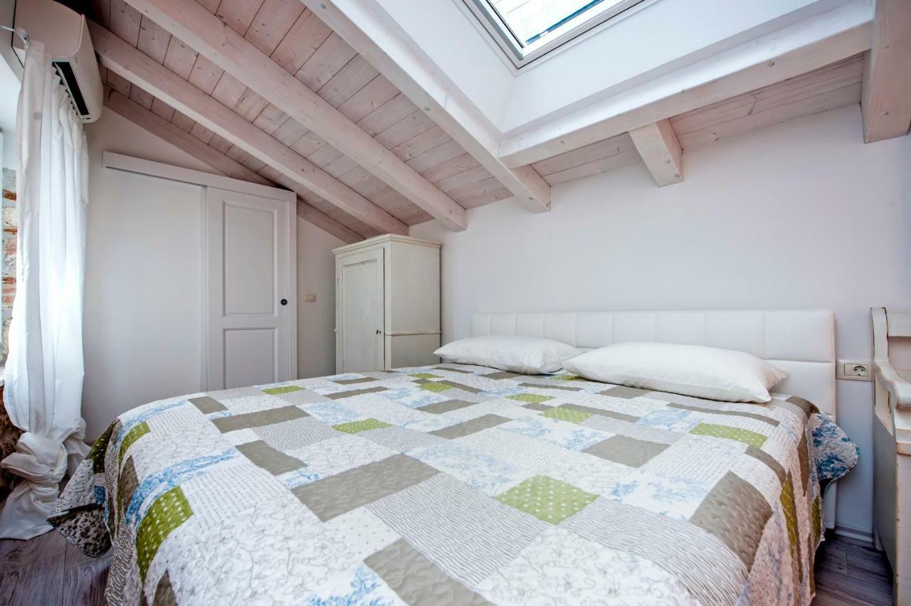 Apartment And Studio Ca' 3 Vie 罗维尼 外观 照片