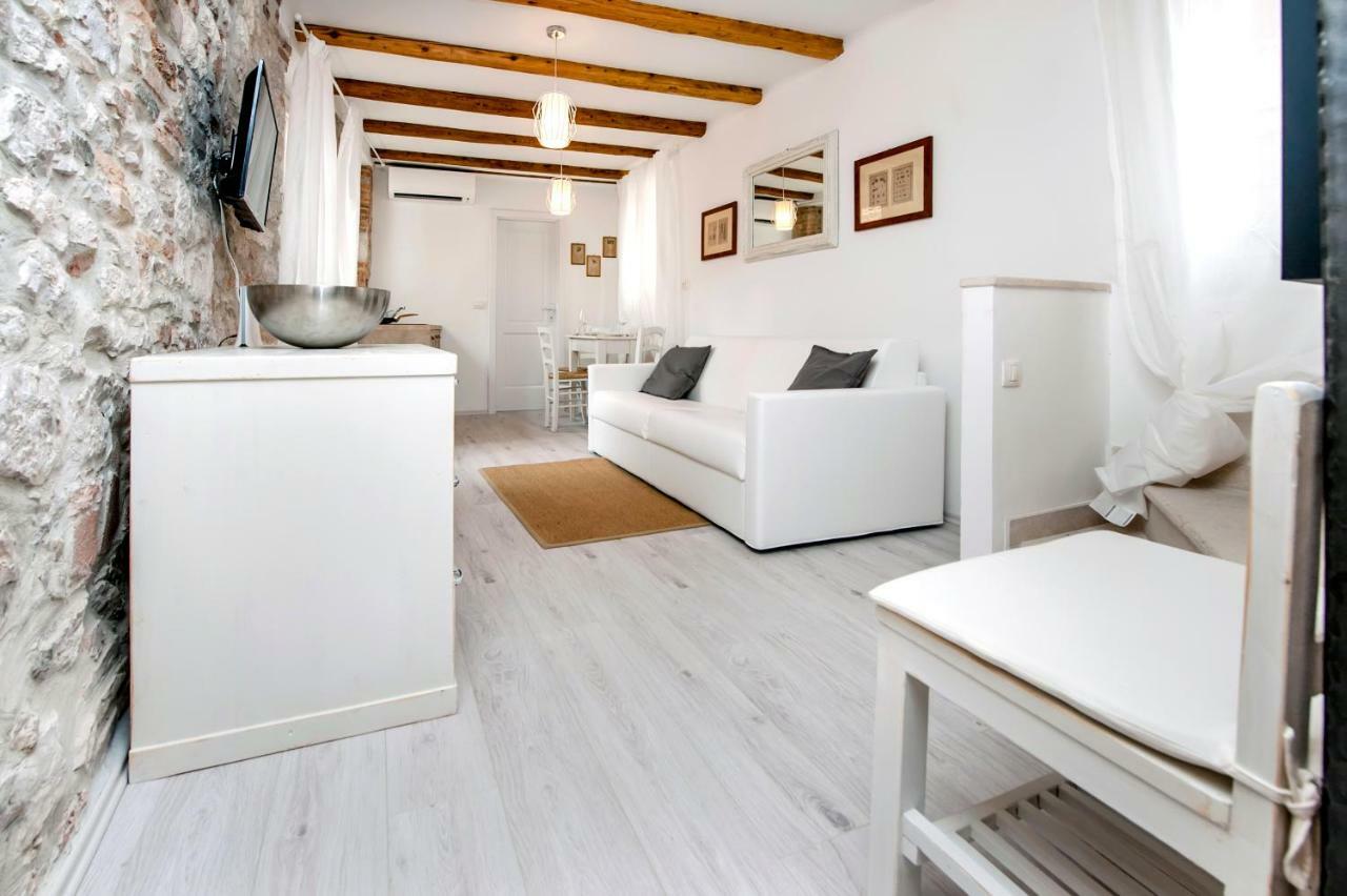 Apartment And Studio Ca' 3 Vie 罗维尼 外观 照片